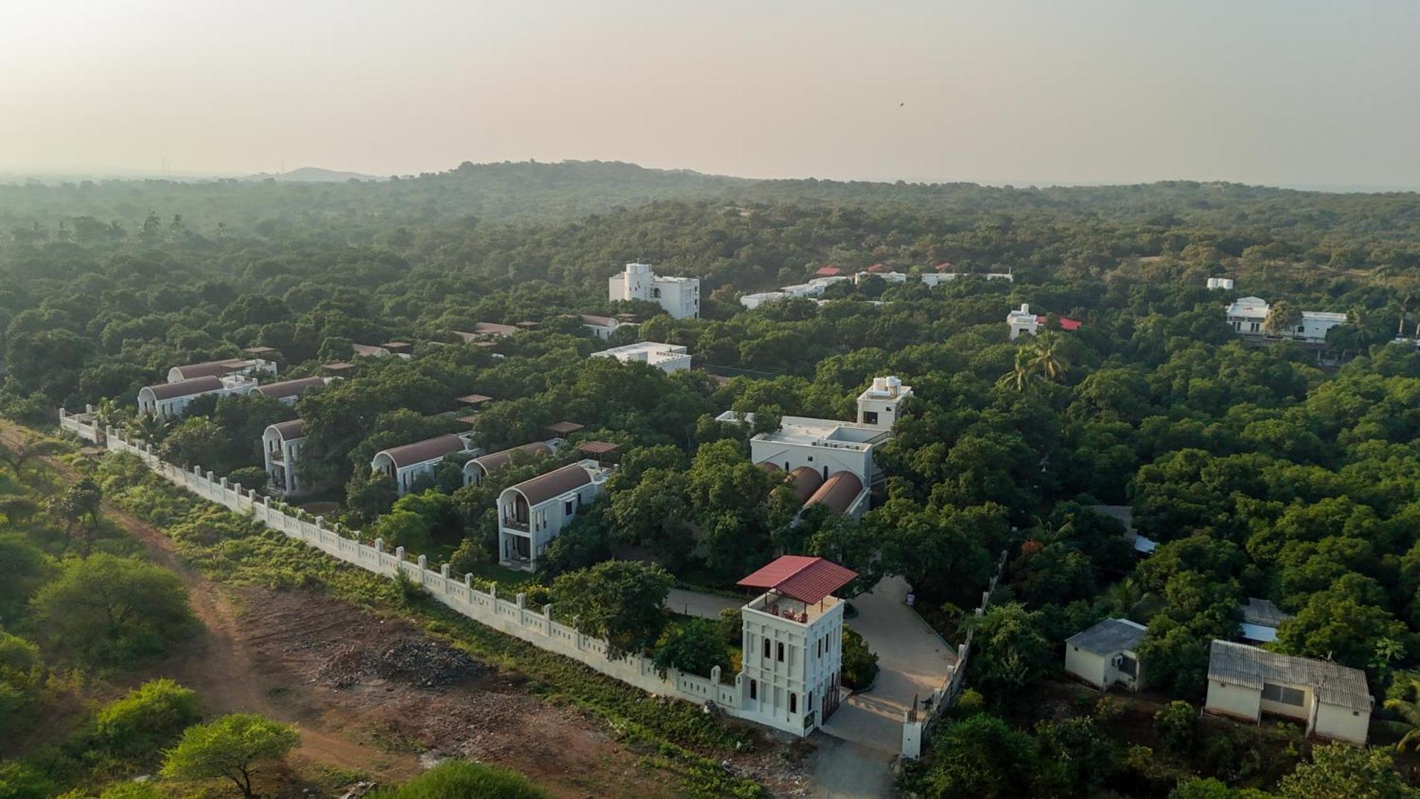 Le Casa Lion Resort A Premium Resort In Sasan Gir Exterior photo